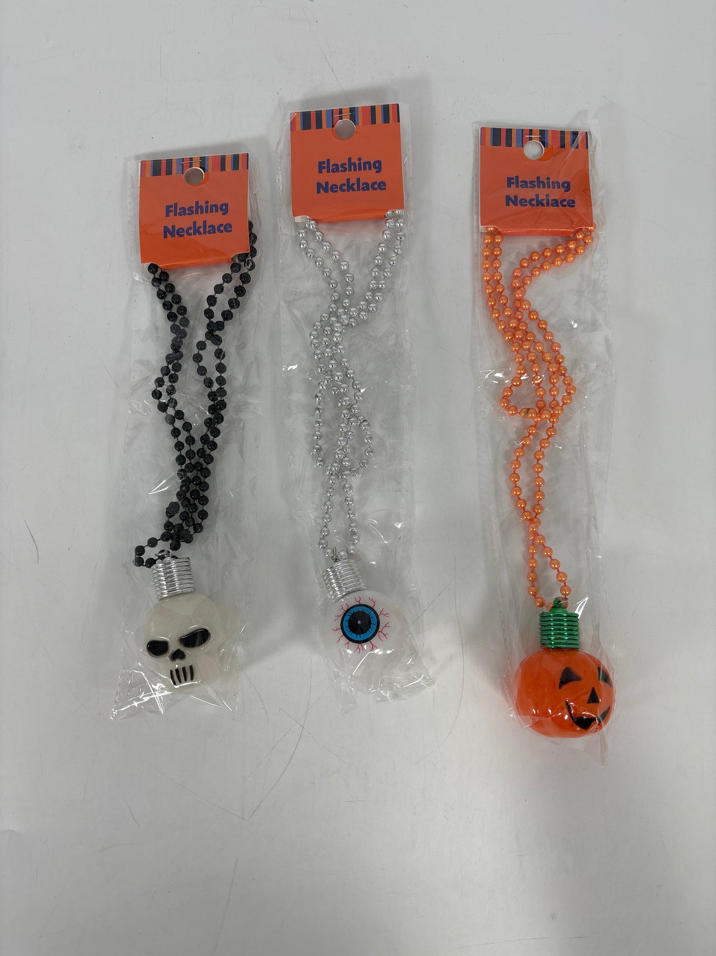 Y69899 HW Led Flashing Pendant Necklace with Header (36PCS)
