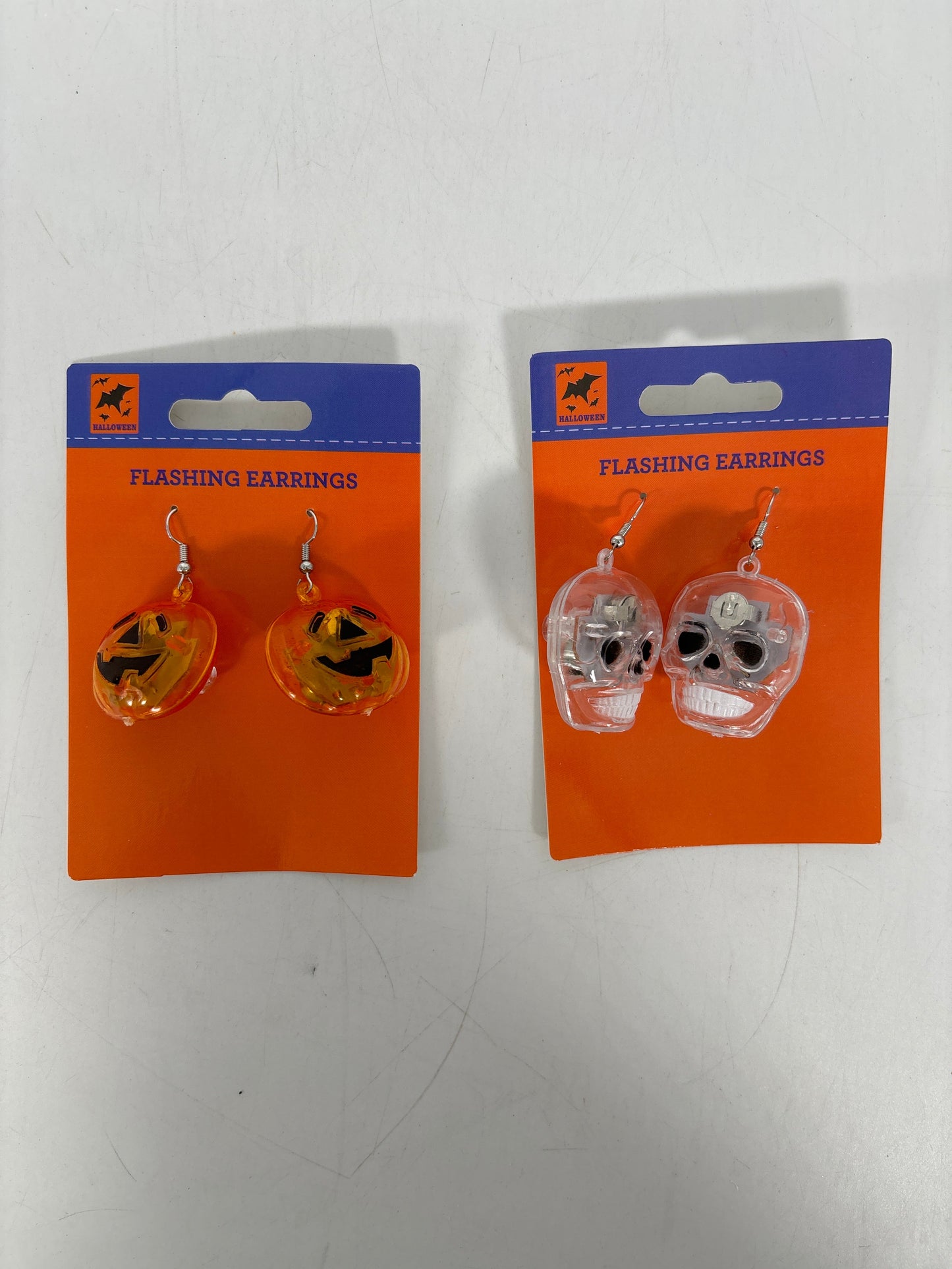 Y69896 HW Flashing Earring with Back Card (48PCS)
