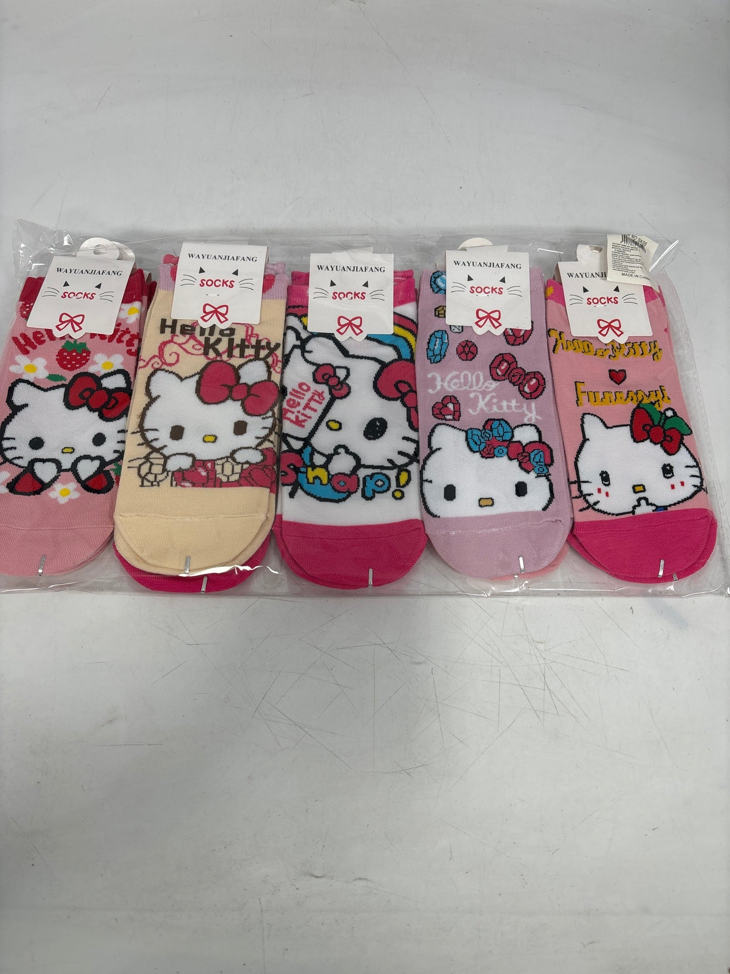 SK05 Socks Hello Kitty Asst Designs (12)