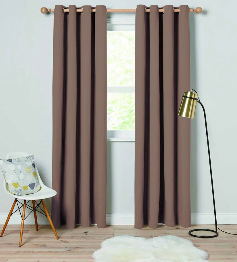 BT137-84 52X84IN SOLID WOVEN THERMAL CURTAIN WITH GROMMETS (12PCS)