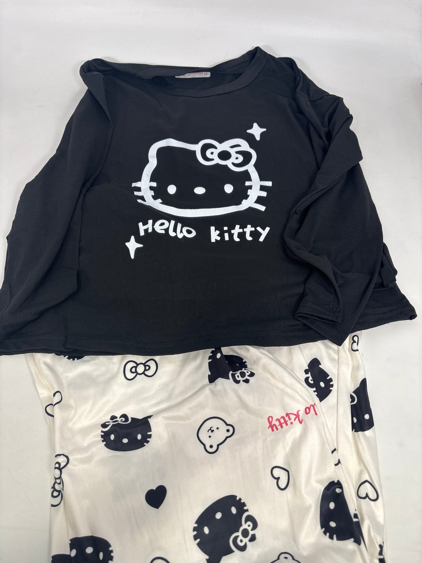 SS5740-20 Pajama Set Hello Kitty Black long sleeve  (12)