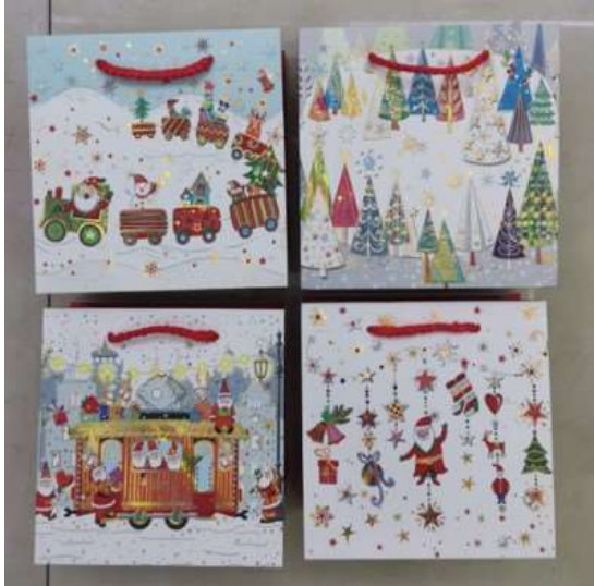 50216 XMAS GIFT BAG HORIZONTAL 4 DESIGNS HOT STAMP 13X10.5X4 (12)